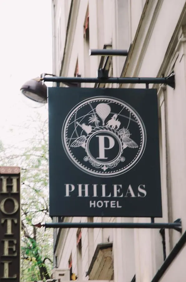 Hotel Phileas Lazare & Spa - Opera Paris France